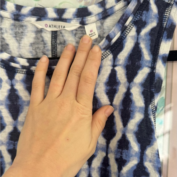 Athleta Navy and White Patterned Tank Top - Picture 2 of 3